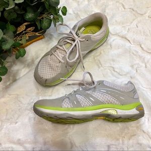 Vibram Areo Walking Shoes